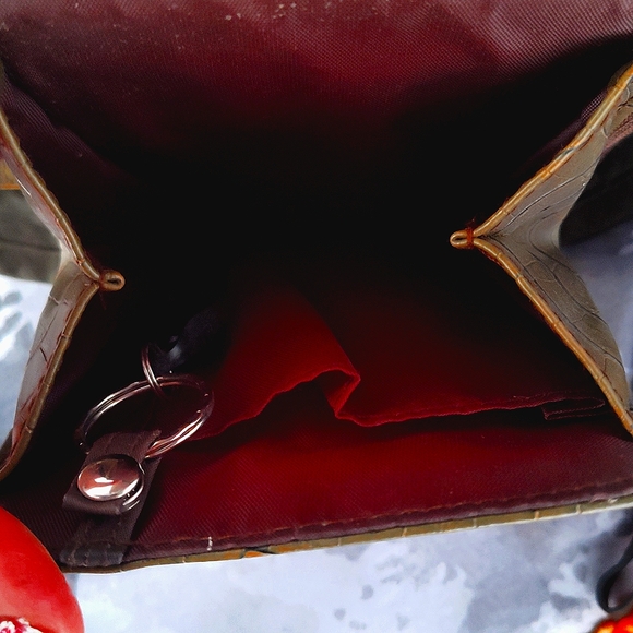 George Women Crossbody Bag Purse. - Picture 5 of 5